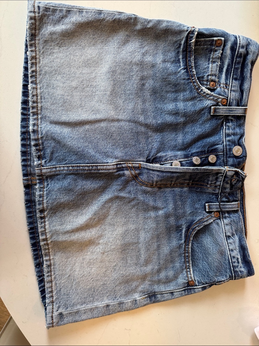 Levi’s  Icon Denim Button-Front Mini Skirt - Light Blue Wash 28